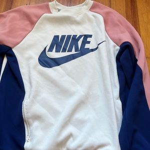 Crewneck sweater